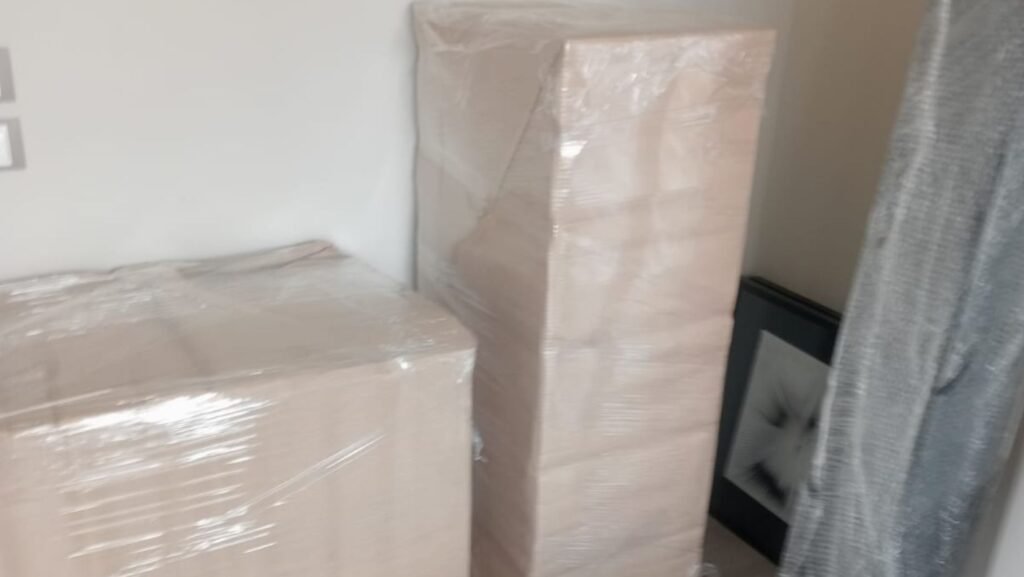 تغليف الاثاث لحمايته اثناء النقل | الجناح الملكي لنقل وتغليف الاثاث